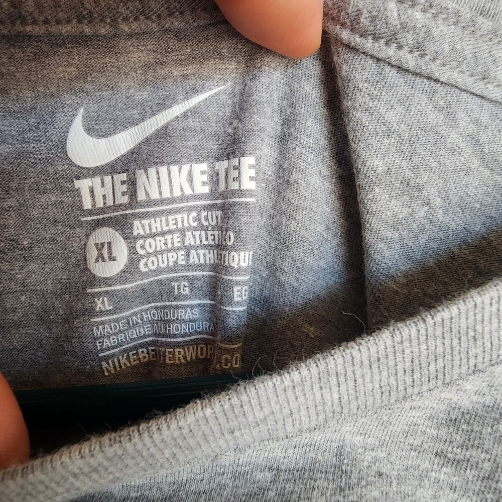 ‼️SOLD‼️ Nike Men's Athletic Wear T-Shirt - Picture 2 of 3
